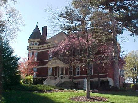 1892 Victorian: Queen Anne photo