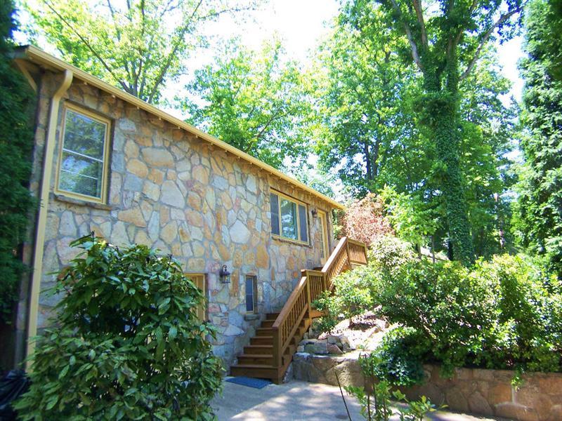 STONE COTTAGE