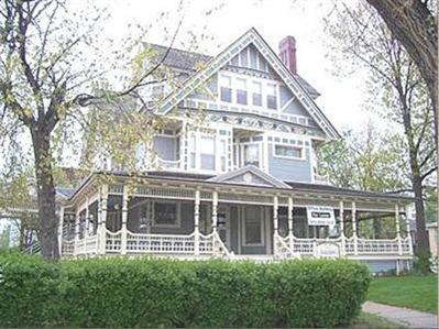 1900 Victorian: Eastlake photo