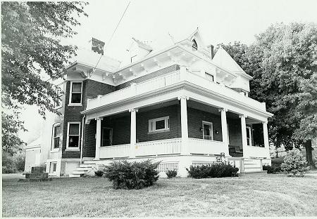 1910 Victorian: Queen Anne photo