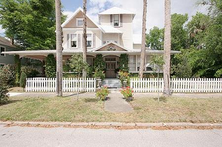 1884 Victorian: Queen Anne photo