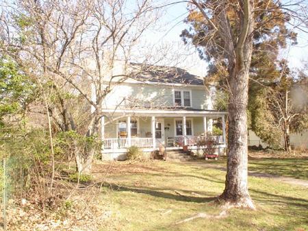 1900 Farmhouse photo