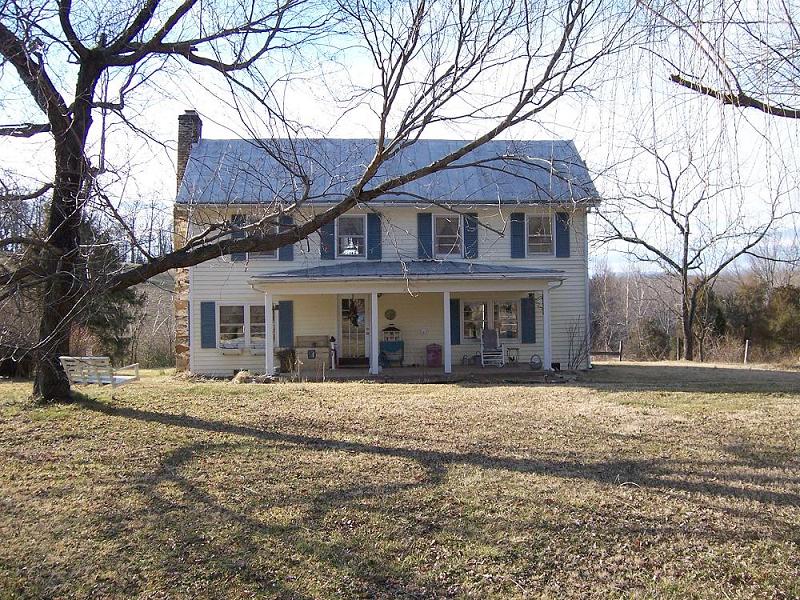 Front View w/Porch