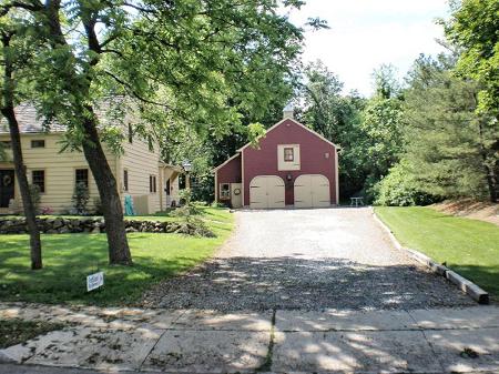 2 Car Garage/In-Law Suite