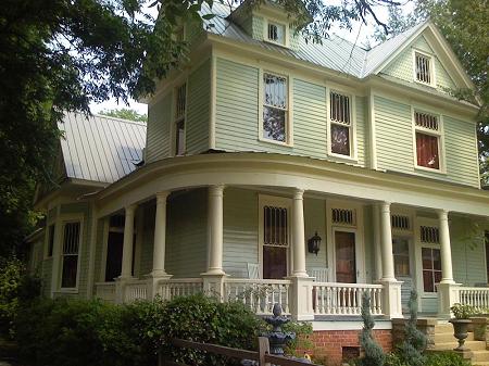 1900 Victorian: Queen Anne photo