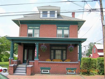 1924 American Foursquare photo