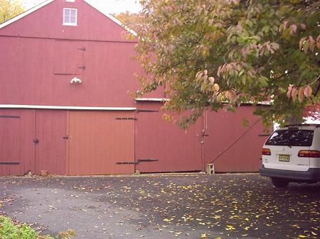 Large Barn/Garage