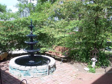 Voorhees House - fountain 