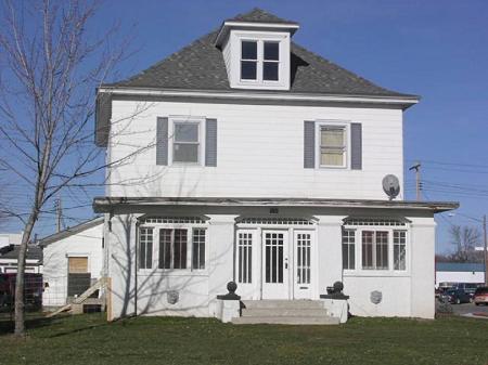 1920 American Foursquare photo