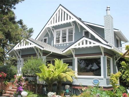 1870 Craftsman Bungalow photo