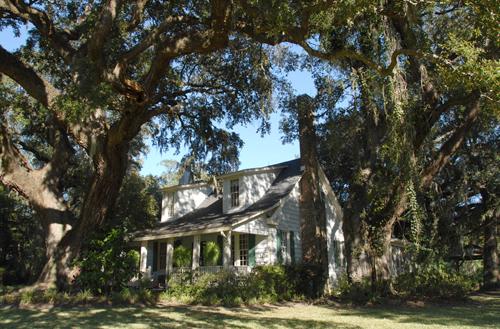 Front Porch and Magnificant Oaks