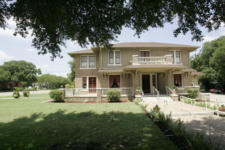 1903 Craftsman Foursquare photo