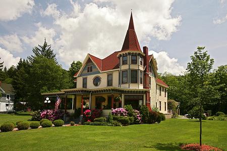 1895 Victorian: Queen Anne photo