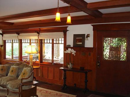 Entrance into greatroom