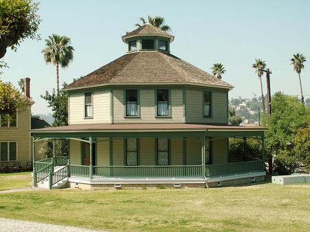 Octagon House