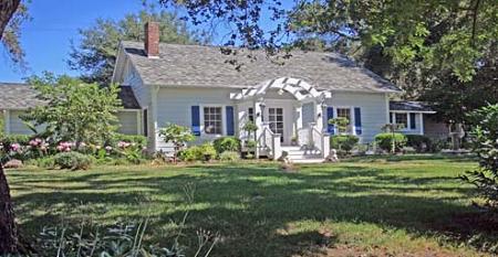 1885 California Bungalow photo