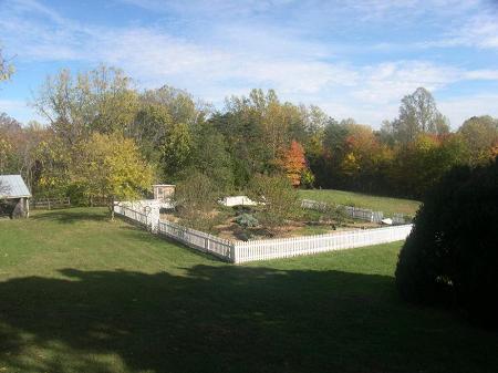 colonial kitchen garden