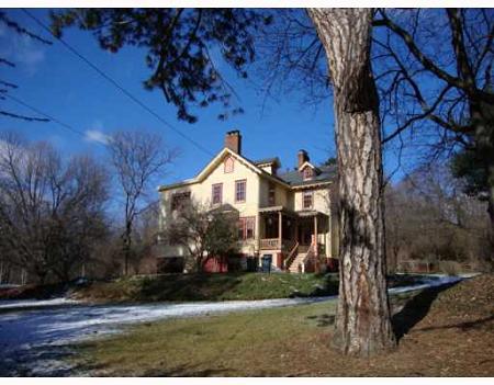 1860 Farmhouse photo