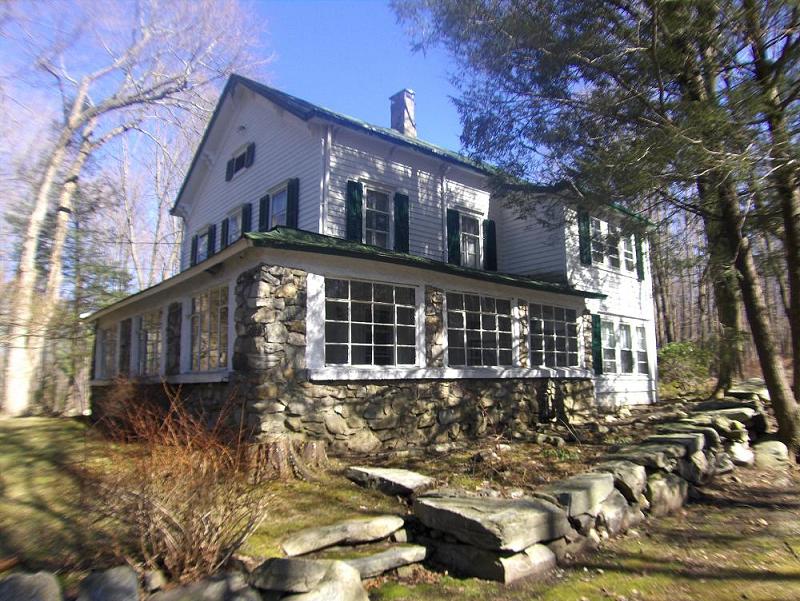 c. 1800 Farmhouse in Mahopac, New York