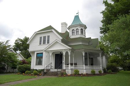 1908 Victorian: Queen Anne photo