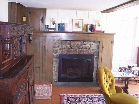 Living room with fireplace