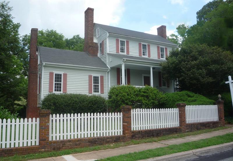 Front view of Circa 1754 Wm Reed's Tavern