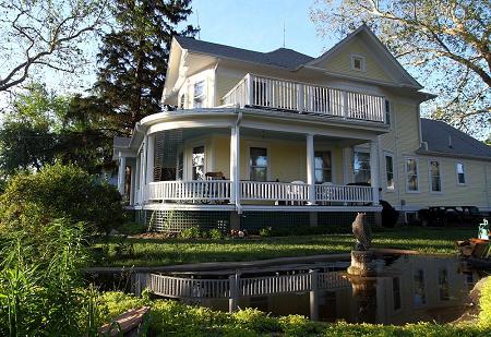 1910 Victorian: Queen Anne photo