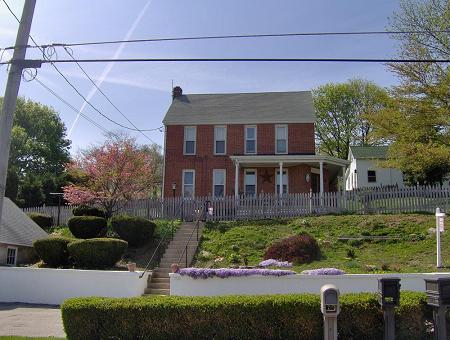 1893 Farmhouse photo