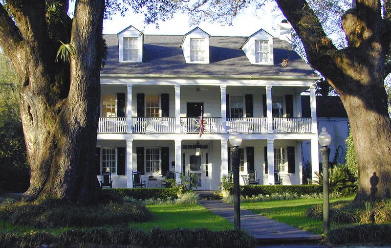 Peake House, Spring Hill, Mobile, Al  Plantation homes, Greek revival  home, Colonial house