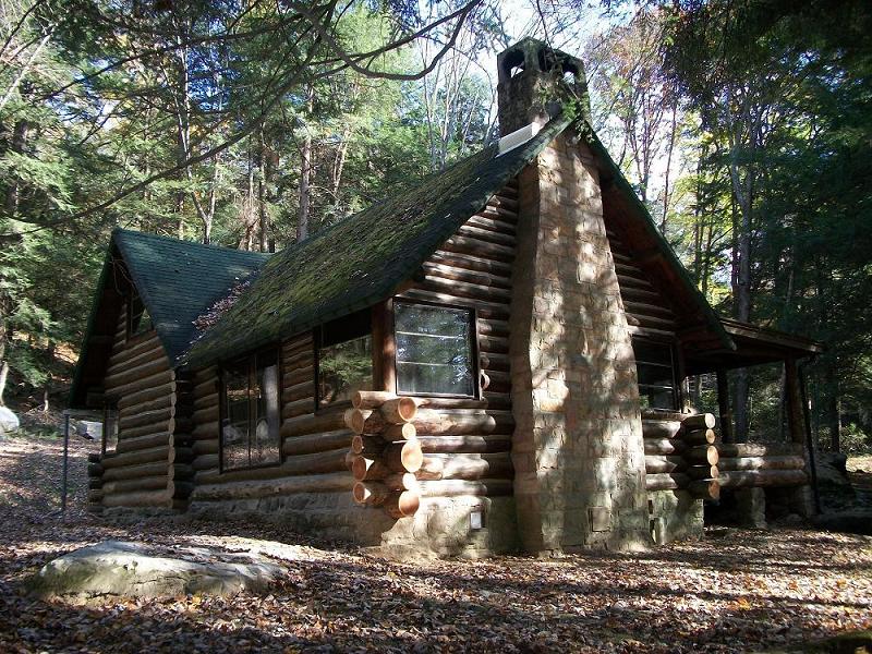 1947 Log Home in Cooksburg, Pennsylvania