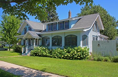 1856 Bungalow photo