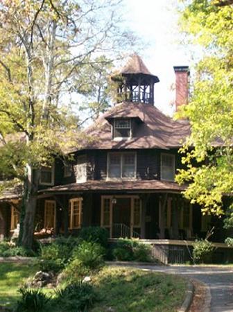 1909 Log Home photo