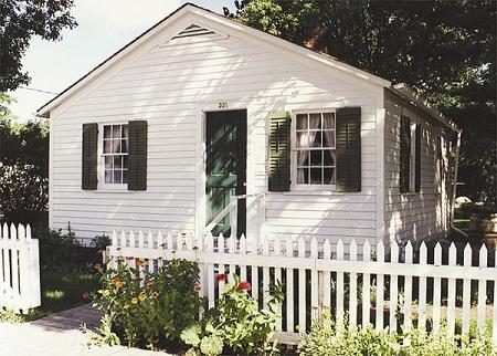 1870 Cottage photo