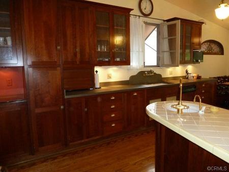 Gourmet Kitchen