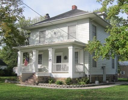 1900 American Foursquare photo