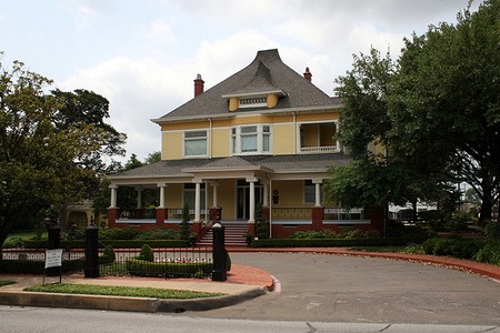 1900 Historic Home photo