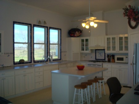 Spacious kitchen