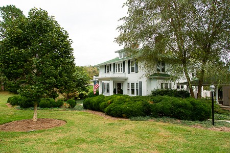 1920 Farmhouse photo