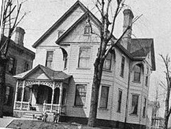 1890 Victorian: Queen Anne photo