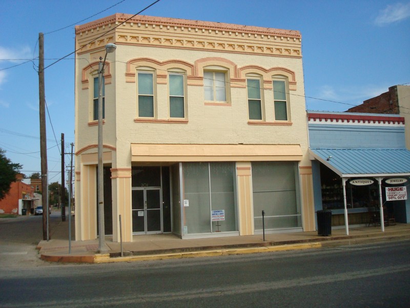 Downtown Building With Living Area