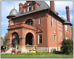 1889 Romanesque Revival photo