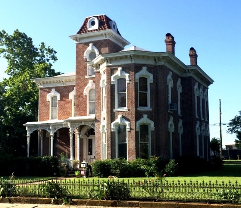 1879 Italianate Sold in Denison, Texas