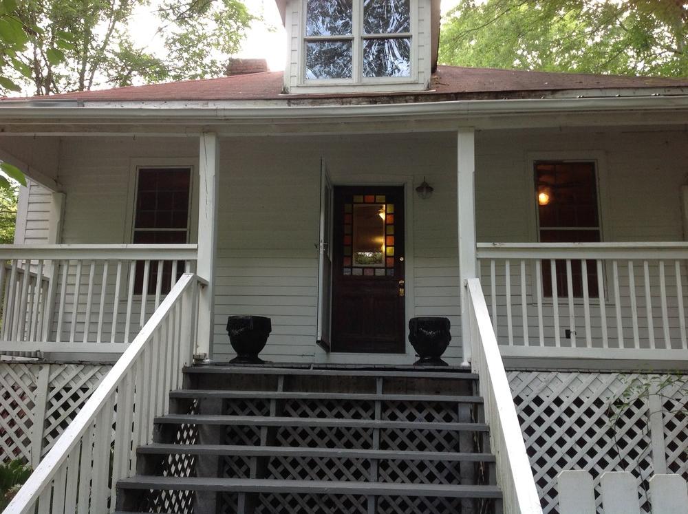 c. 1840 Bungalow For Sale in Union Point,