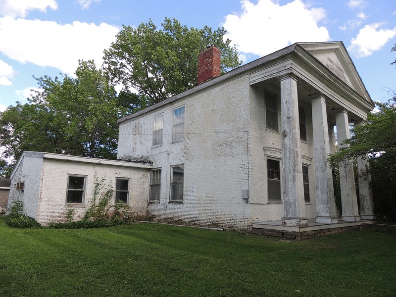 1843 Greek Revival For Sale in Palmyra, Missouri