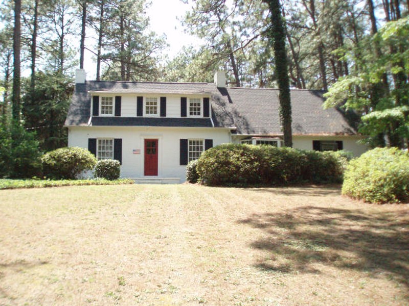 1940 Cottage For Sale in Southern Pines, North Carolina