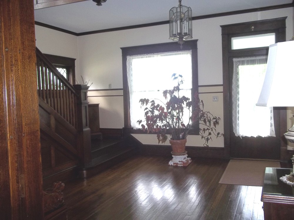 1905 Victorian For Sale in Kansas