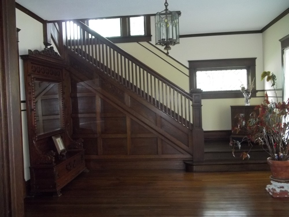 1905 Victorian For Sale in Kansas