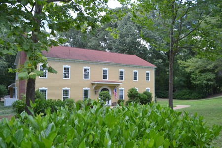 1987 Farmhouse photo