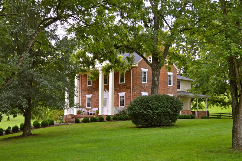 1811 Brick Farmhouse Sold in Fincastle, Virginia