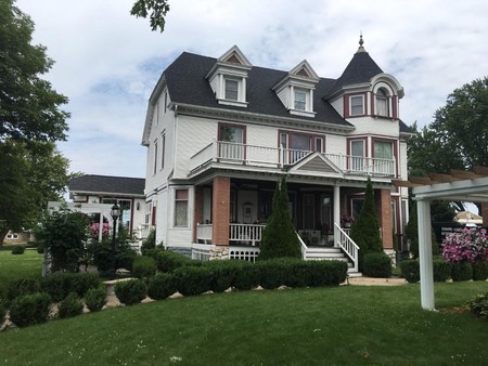 1898 Victorian: Queen Anne photo